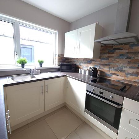 Modern Two Bedroom House Close To City Centre Belfast Extérieur photo