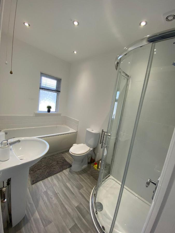 Modern Two Bedroom House Close To City Centre Belfast Extérieur photo